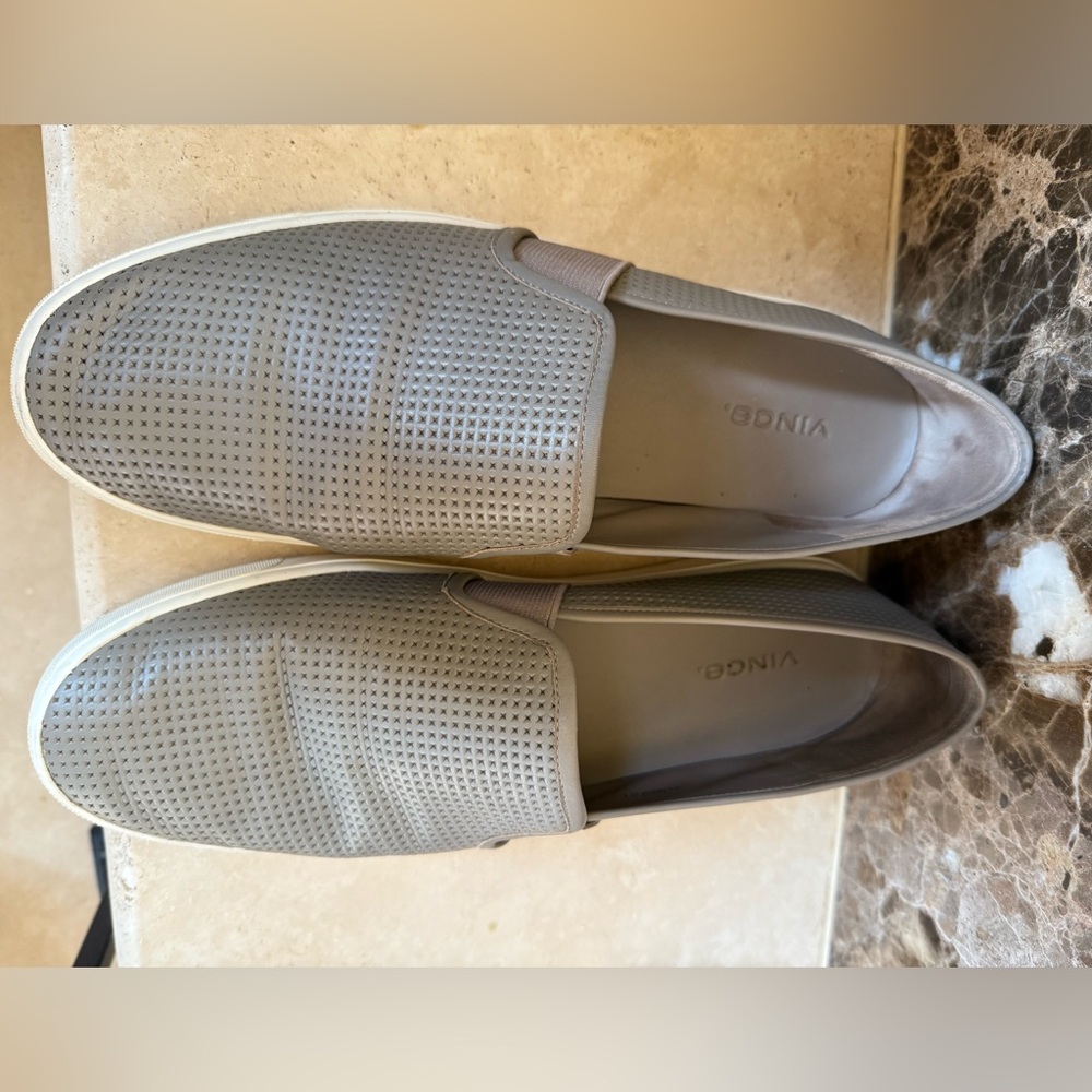 Vince leather flats 9.5
